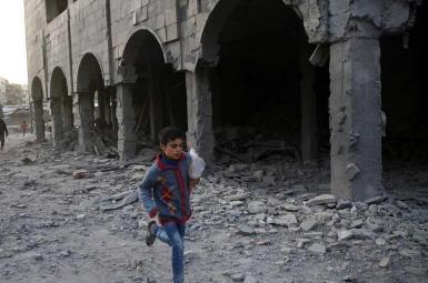 بمباران انبار کمک‌های انسان دوستانه در شهرک دومای سوریه
