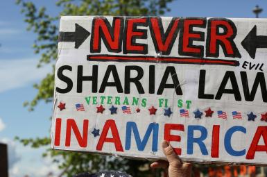 تظاهرات سراسری در آمریکا علیه قوانین شریعت اسلامی