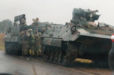  تانک‌ها و نیروهای ارتشی در مسیر هراره