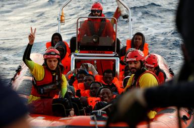 نجات ۲۵۰ پناهجو توسط گارد ساحلی لیبی