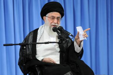 آیت الله علی خامنه‌ای در دیدار با اساتید دانشگاه