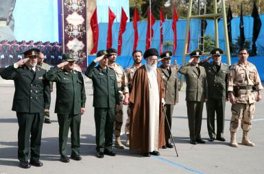 آیت‌الله خامنه‌ای در مراسم "تحلیف و اعطای سردوشی دانشجویان دانشگاههای افسری ارتش