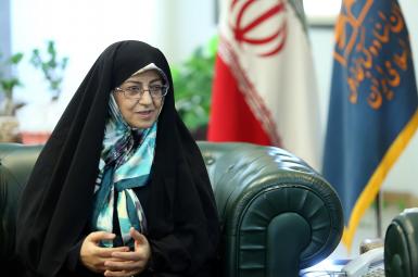 اشرف بروجردی، رئیس کتاب‌خانه ملی