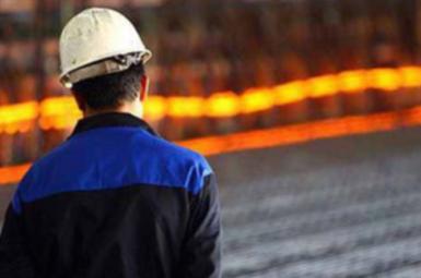 کارگران «شرکت فولاد و چدن درود» همچنان درانتظار پرداخت معوقات مزدی و بیمه‌ای