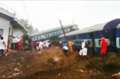  خروج قطار از ریل در هندوستان
