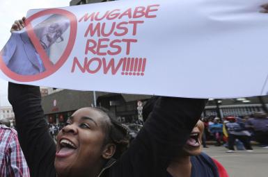 حزب حاکم زیمبابوه، موگابه را برکنار کرد