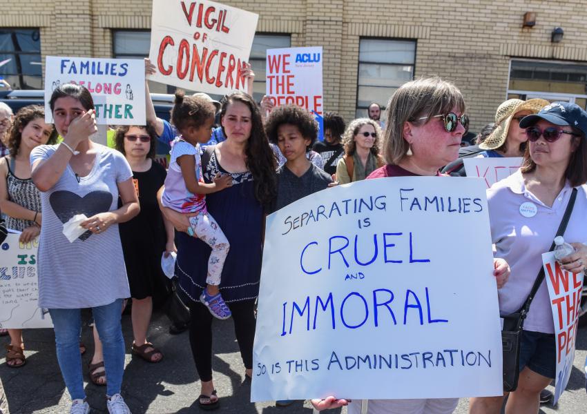 خشم فعالان مدنی آمریکا از سیاست جداکردن کودکان از والدین مهاجر