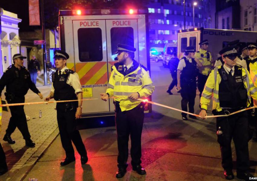  پلیس لندن پس از برخورد مرگبار یک خودرو با مردم نزدیکی مسجدی در منطقه «فینزبری پارک