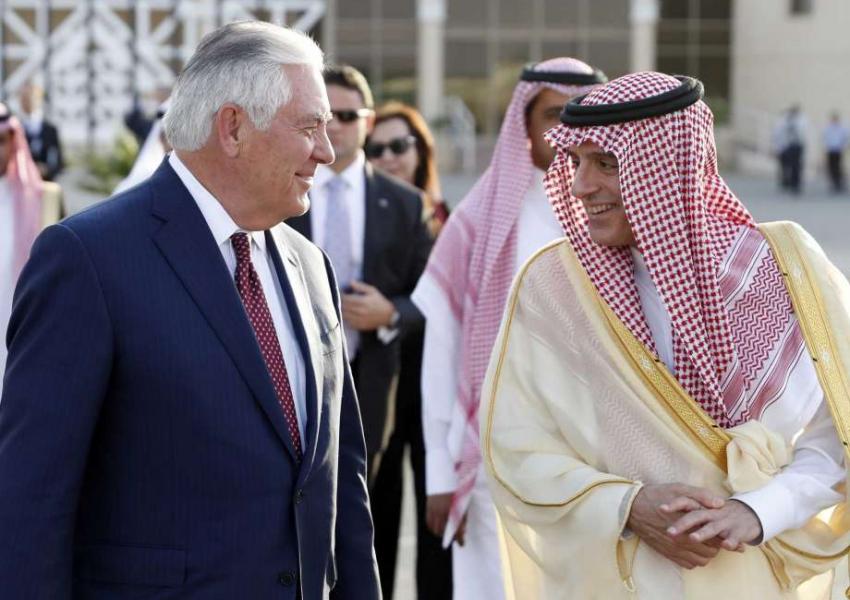 رکس تیلرسون، وزیر امور خارجه آمریکا که در ریاض به سر می‌برد، بعد از ظهر روز یکشنبه 30 مهرماه در کنفرانس خبری مشترک با «عادل الجبیر» شرکت کرد.