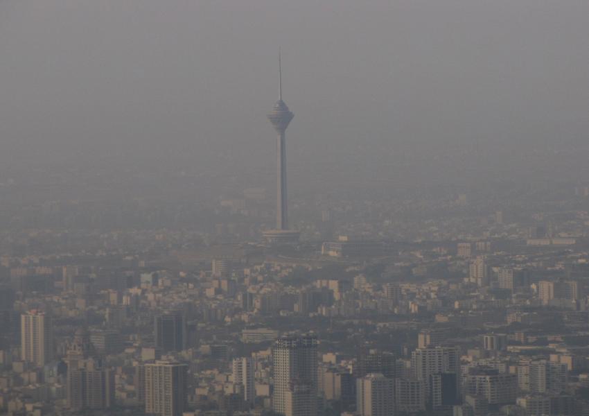 مرگ هفتگی ۵۰۰ نفر در تهران به دلیل آلودگی هوا | ایران اینترنشنال