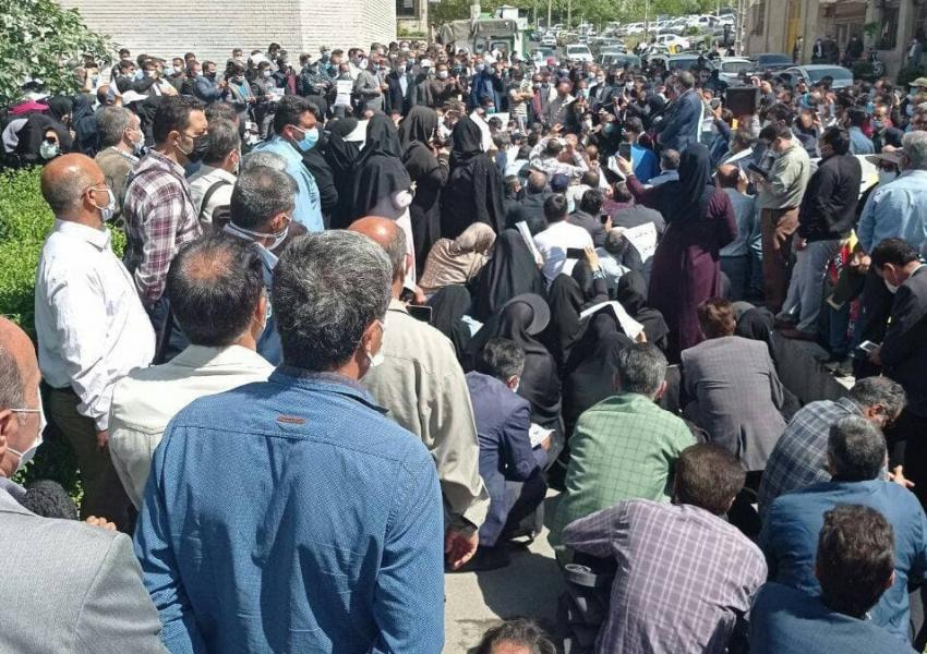 Retirees protest in Tehran demanding higher pensions. April 18, 2021