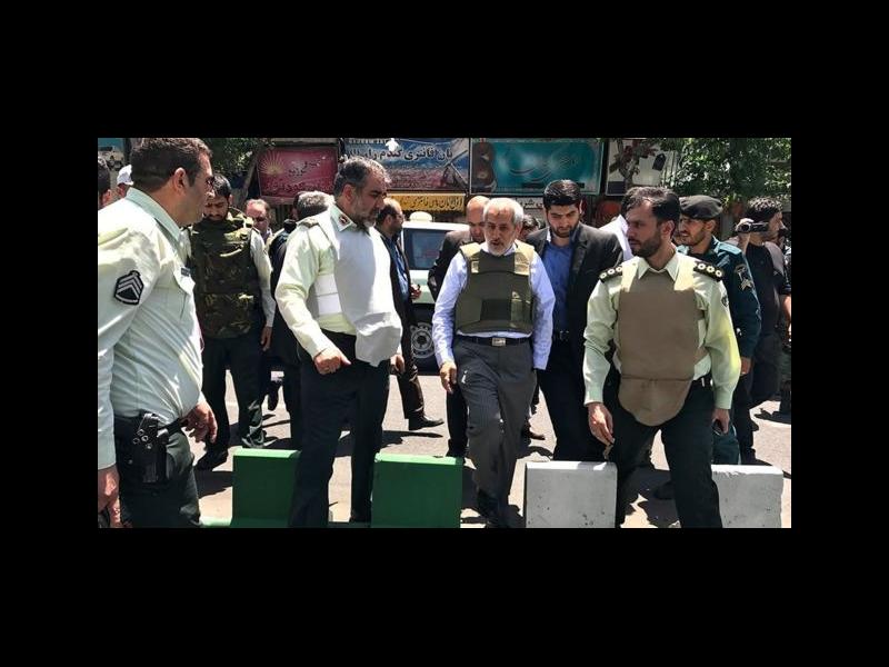 دادستان تهران در محل تیراندازی در مجلس ایران حاضر شد